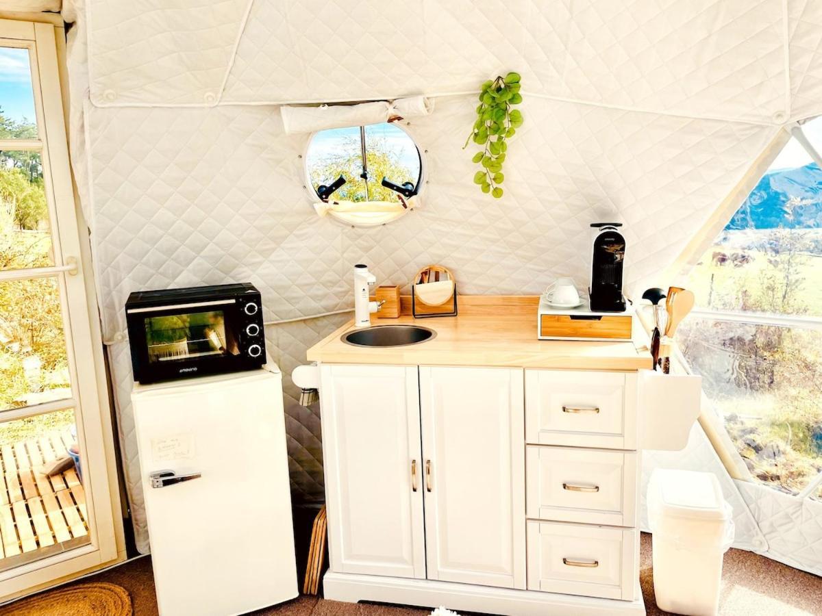 Glamping Hohe Wand - Zelt Mit Sternenfenster Und Whirlpool Hotel Maiersdorf Екстериор снимка