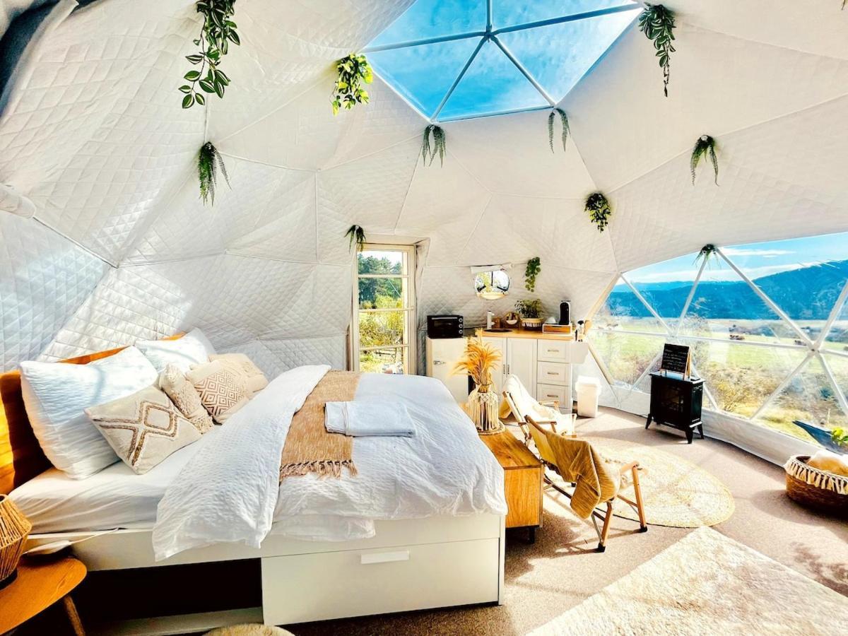 Glamping Hohe Wand - Zelt Mit Sternenfenster Und Whirlpool Hotel Maiersdorf Екстериор снимка
